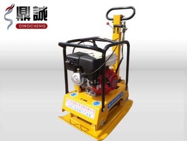 點(diǎn)擊查看詳細(xì)信息<br>標(biāo)題：雙向振動(dòng)平板夯 閱讀次數(shù)：13920