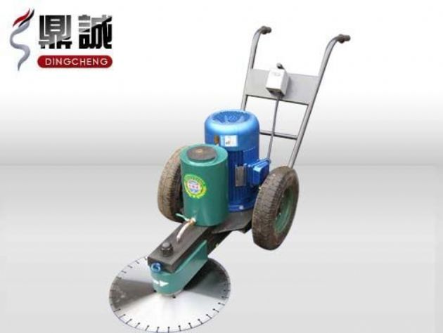 點(diǎn)擊查看詳細(xì)信息<br>標(biāo)題：手推式切樁機(jī) 閱讀次數(shù)：14129