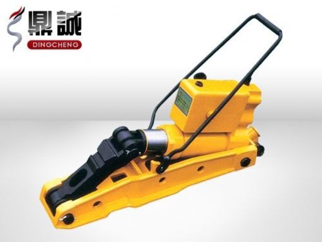 點(diǎn)擊查看詳細(xì)信息<br>標(biāo)題：液壓起撥道機(jī) 閱讀次數(shù)：4553