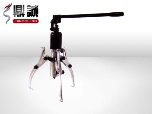 點擊查看詳細(xì)信息<br>標(biāo)題：整體式液壓拉馬 閱讀次數(shù)：5278